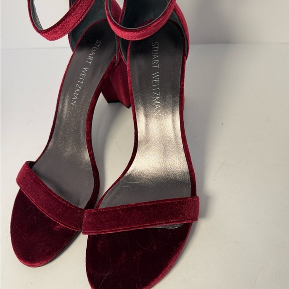 Stuart Weitzman NearlyNude Burgundy Velvet Heels 8.5 - Picture 6 of 6